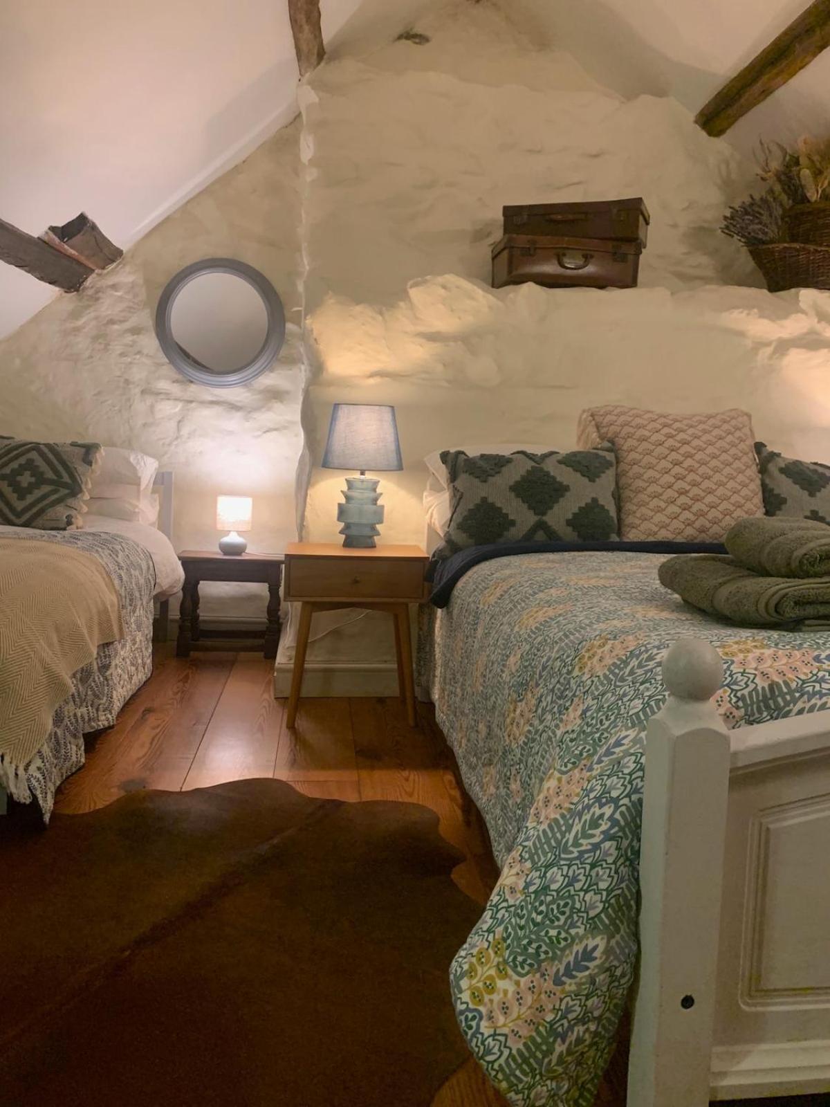 Tyn Y Simdde - Secluded Mountain Stay - Stunning Views Of Eryri Dolgellau Eksteriør billede